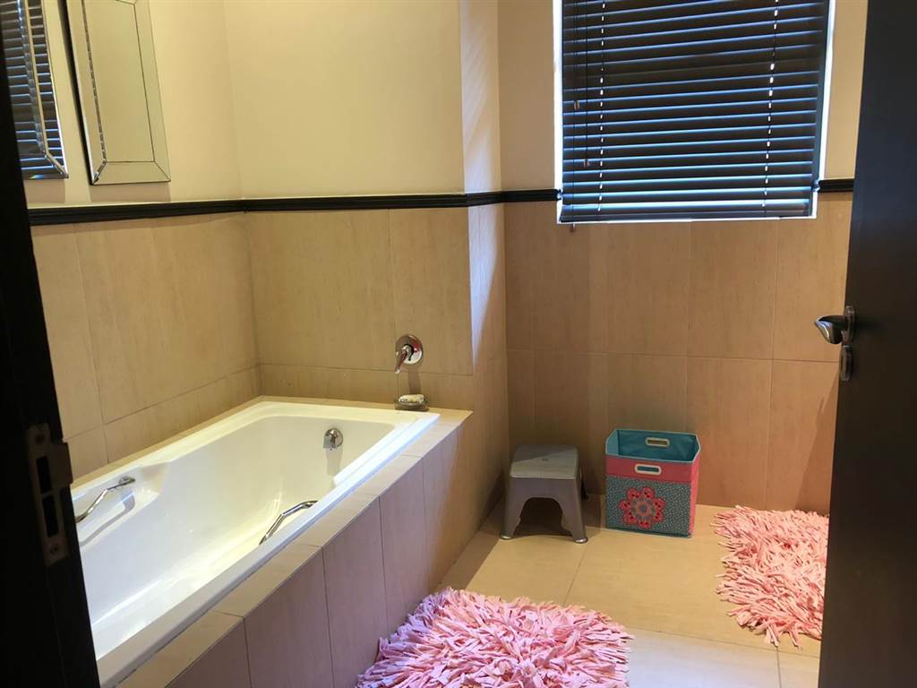 property-4177159-58421210_sd